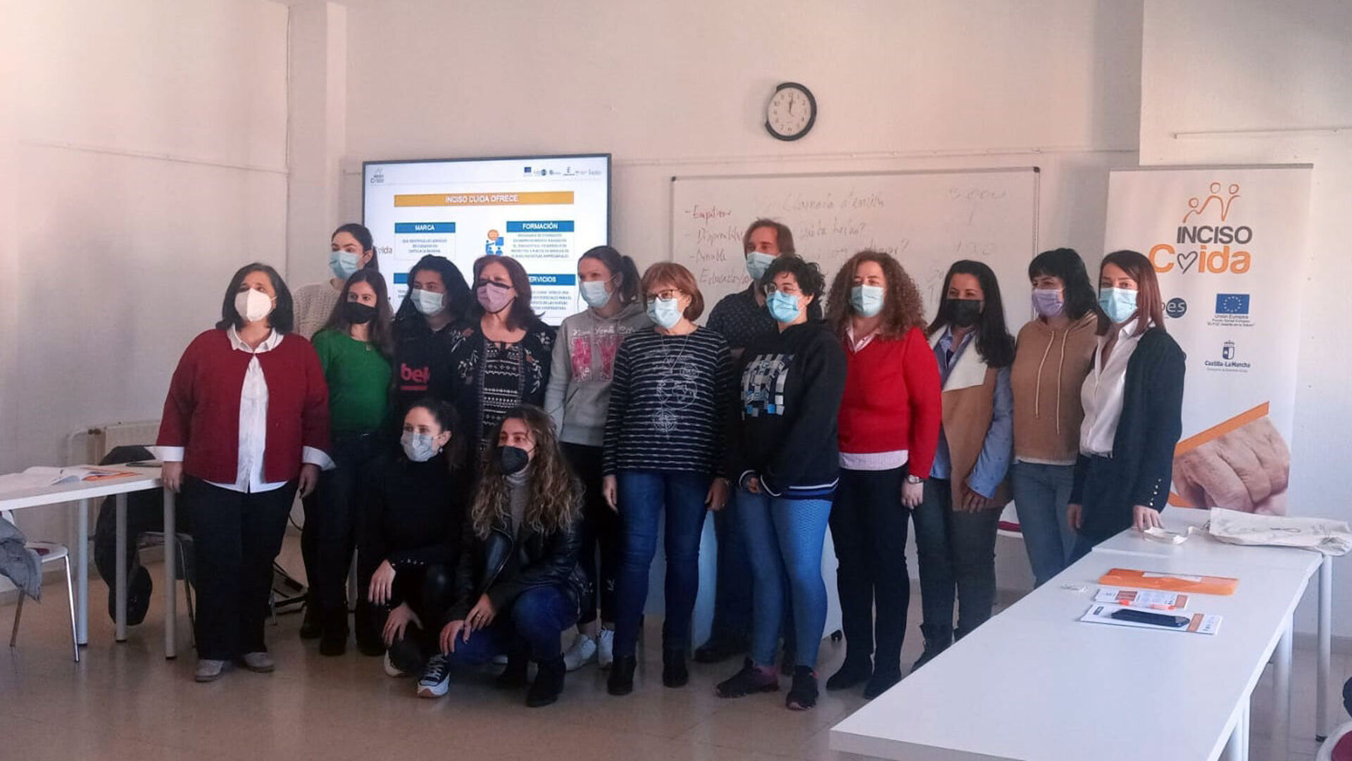 Foto de familia del taller de emprendimiento celebrado en Pedro Muñoz